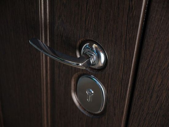 Входная дверь  