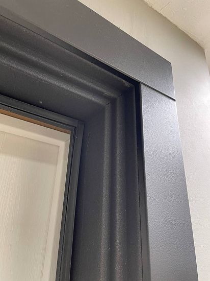 Входная дверь  