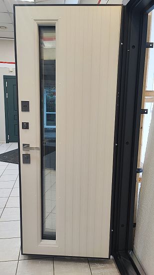 Входная дверь  